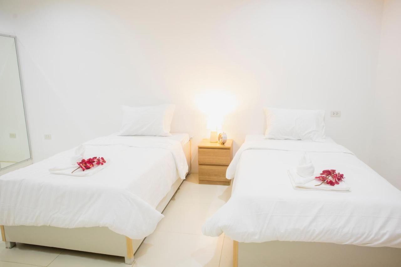 ตะวันแมนชั่น Apartment Ban Na Khua Exterior foto