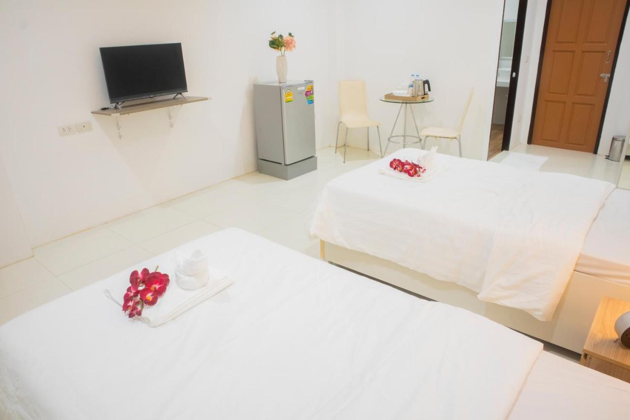 ตะวันแมนชั่น Apartment Ban Na Khua Exterior foto